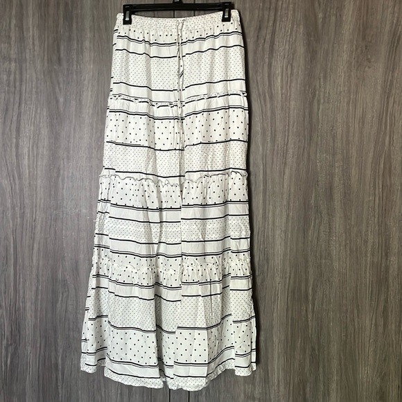 Mi Ami Maxi skirt - Picture 2 of 12